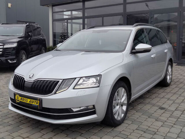 Сірий Шкода Octavia A7, об'ємом двигуна 2 л та пробігом 258 тис. км за 15300 $, фото 2 на Automoto.ua