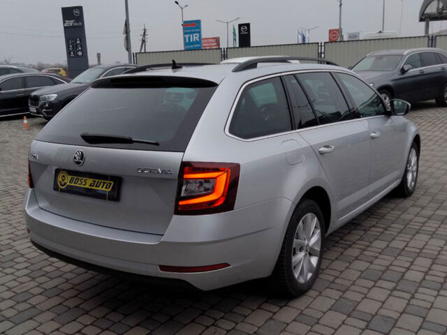 Сірий Шкода Octavia A7, об'ємом двигуна 2 л та пробігом 258 тис. км за 15300 $, фото 6 на Automoto.ua