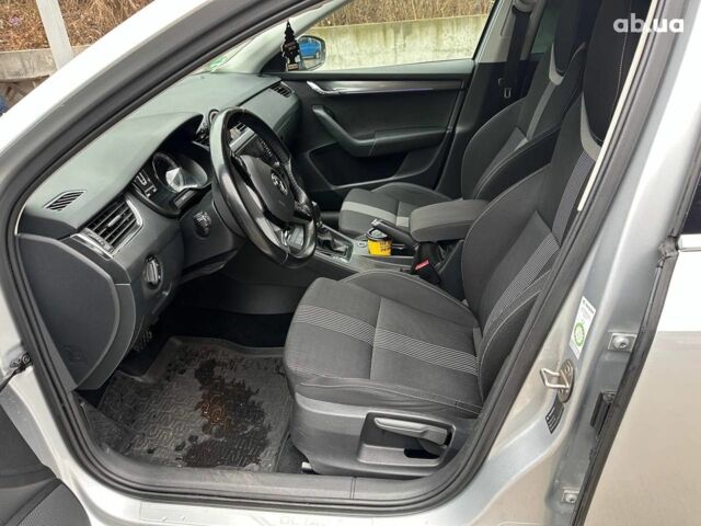 Серый Шкода Octavia A7, объемом двигателя 2 л и пробегом 245 тыс. км за 16990 $, фото 3 на Automoto.ua
