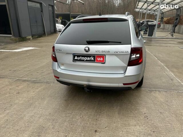 Серый Шкода Octavia A7, объемом двигателя 2 л и пробегом 245 тыс. км за 16990 $, фото 8 на Automoto.ua