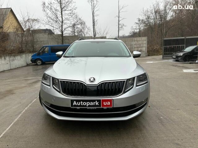 Серый Шкода Octavia A7, объемом двигателя 2 л и пробегом 245 тыс. км за 16990 $, фото 1 на Automoto.ua