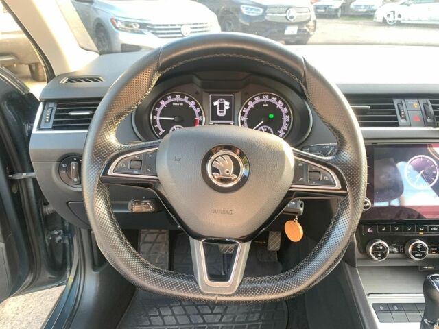 Сірий Шкода Octavia A7, об'ємом двигуна 1.6 л та пробігом 344 тис. км за 14890 $, фото 26 на Automoto.ua