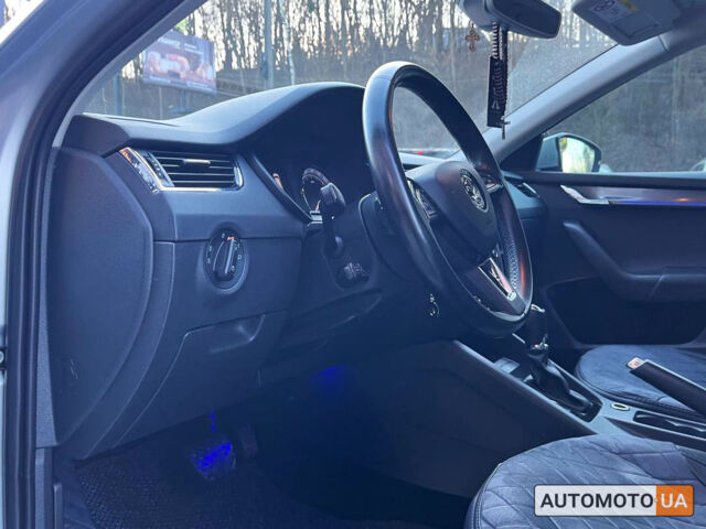 Серый Шкода Octavia A7, объемом двигателя 1.6 л и пробегом 290 тыс. км за 14500 $, фото 8 на Automoto.ua