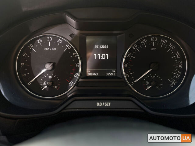 Сірий Шкода Octavia A7, об'ємом двигуна 1.6 л та пробігом 307 тис. км за 10600 $, фото 10 на Automoto.ua