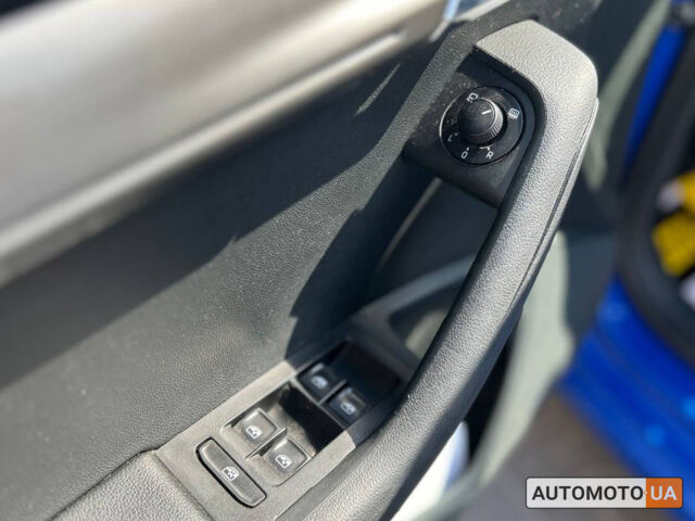 Синій Шкода Octavia A7, об'ємом двигуна 2 л та пробігом 275 тис. км за 13200 $, фото 6 на Automoto.ua