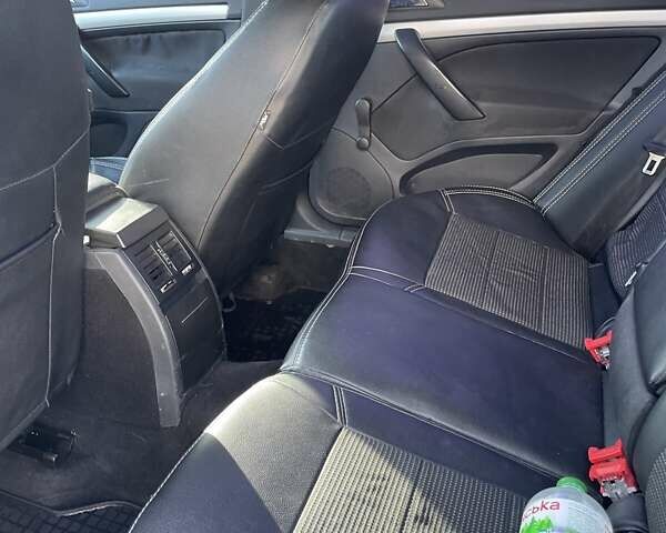 Белый Шкода Октавия Скаут, объемом двигателя 2 л и пробегом 336 тыс. км за 6300 $, фото 4 на Automoto.ua