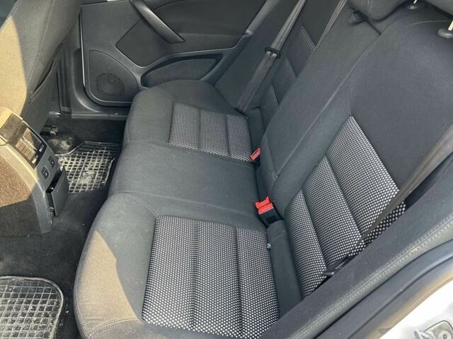 Білий Шкода Octavia Scout, об'ємом двигуна 2 л та пробігом 330 тис. км за 6700 $, фото 4 на Automoto.ua