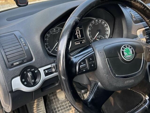 Білий Шкода Octavia Scout, об'ємом двигуна 2 л та пробігом 330 тис. км за 6700 $, фото 3 на Automoto.ua