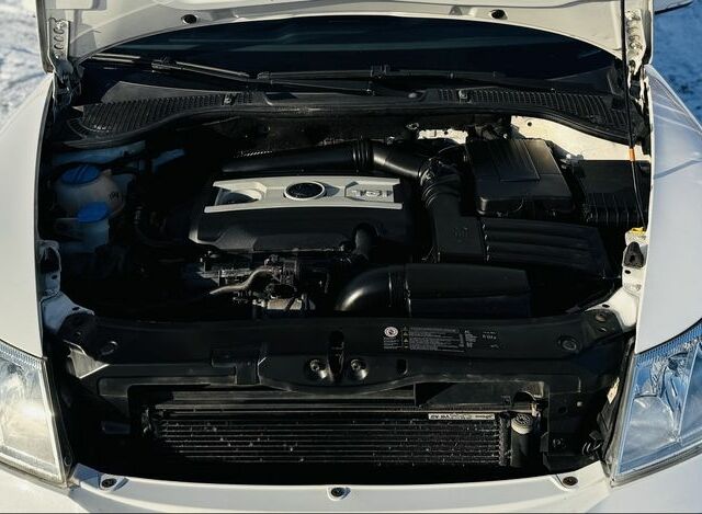 Білий Шкода Octavia Scout, об'ємом двигуна 1.8 л та пробігом 145 тис. км за 10800 $, фото 15 на Automoto.ua