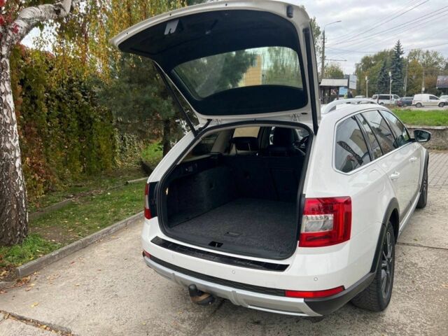 Шкода Октавия Скаут 2014 в Черновцах на Automoto.ua Белый Шкода Октавия Скаут, объемом двигателя 0 л и пробегом 275 тыс. км за 13700 $, фото 6 на Automoto.ua