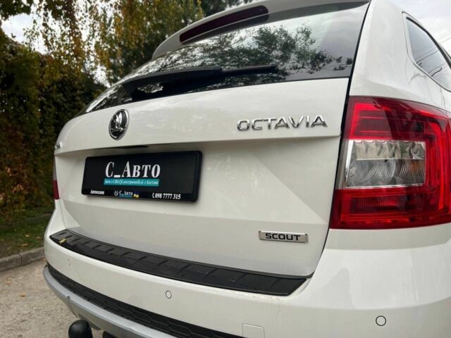 Шкода Октавия Скаут 2014 в Черновцах на Automoto.ua Белый Шкода Октавия Скаут, объемом двигателя 0 л и пробегом 275 тыс. км за 13700 $, фото 5 на Automoto.ua