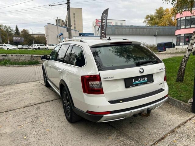 Шкода Октавия Скаут 2014 в Черновцах на Automoto.ua Белый Шкода Октавия Скаут, объемом двигателя 0 л и пробегом 275 тыс. км за 13700 $, фото 3 на Automoto.ua