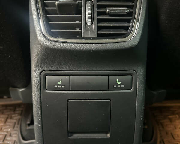 Білий Шкода Octavia Scout, об'ємом двигуна 2 л та пробігом 203 тис. км за 14995 $, фото 48 на Automoto.ua