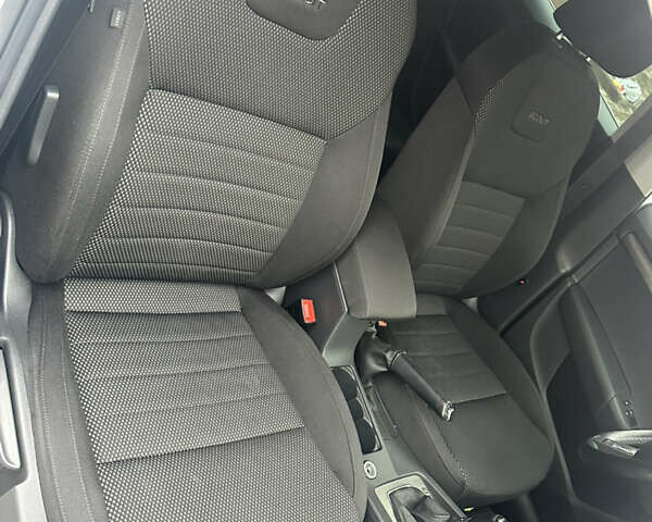 Білий Шкода Octavia Scout, об'ємом двигуна 2 л та пробігом 203 тис. км за 14995 $, фото 56 на Automoto.ua