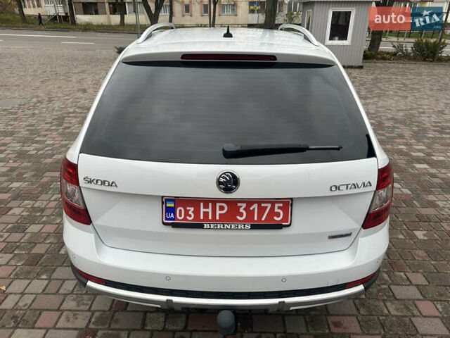 Білий Шкода Octavia Scout, об'ємом двигуна 2 л та пробігом 203 тис. км за 14995 $, фото 8 на Automoto.ua
