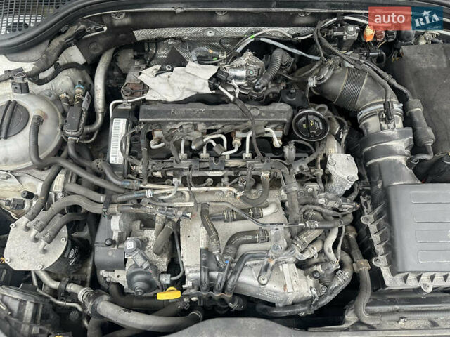 Білий Шкода Octavia Scout, об'ємом двигуна 2 л та пробігом 203 тис. км за 14995 $, фото 75 на Automoto.ua