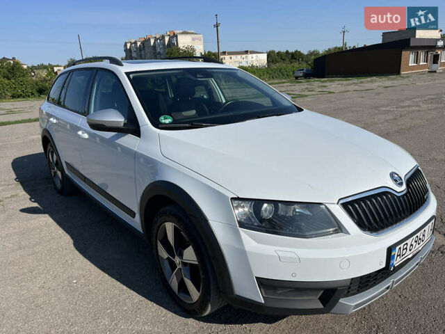 Білий Шкода Octavia Scout, об'ємом двигуна 2 л та пробігом 309 тис. км за 15500 $, фото 5 на Automoto.ua