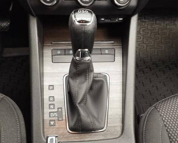 Білий Шкода Octavia Scout, об'ємом двигуна 2 л та пробігом 277 тис. км за 13900 $, фото 19 на Automoto.ua
