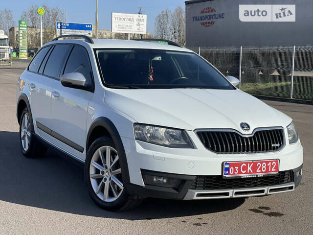 Білий Шкода Octavia Scout, об'ємом двигуна 2 л та пробігом 266 тис. км за 13400 $, фото 1 на Automoto.ua