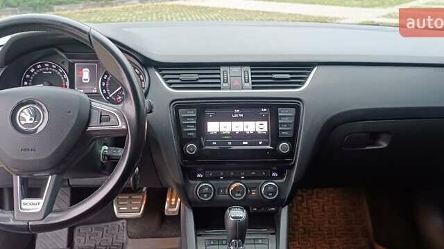 Шкода Октавия Скаут 2015 в Харькове на Automoto.ua Белый Шкода Октавия Скаут, объемом двигателя 1.97 л и пробегом 269 тыс. км за 13699 $, фото 15 на Automoto.ua