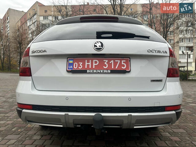 Білий Шкода Octavia Scout, об'ємом двигуна 2 л та пробігом 203 тис. км за 14995 $, фото 9 на Automoto.ua