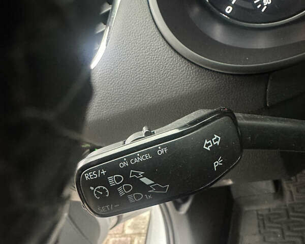 Білий Шкода Octavia Scout, об'ємом двигуна 2 л та пробігом 203 тис. км за 14995 $, фото 40 на Automoto.ua