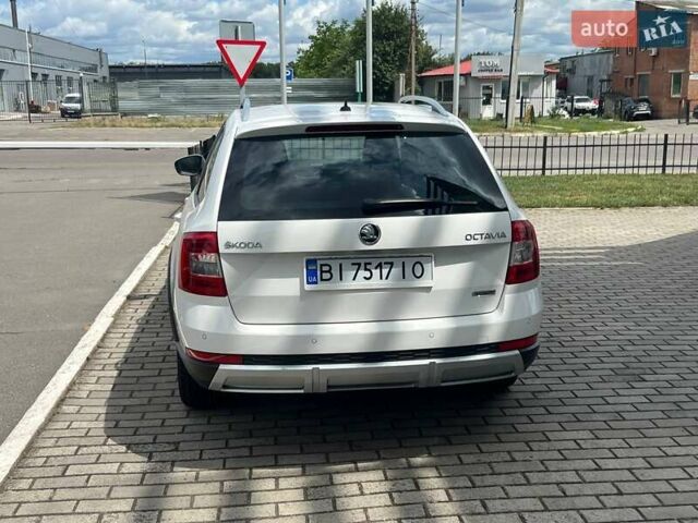 Белый Шкода Октавия Скаут, объемом двигателя 1.97 л и пробегом 222 тыс. км за 17300 $, фото 9 на Automoto.ua