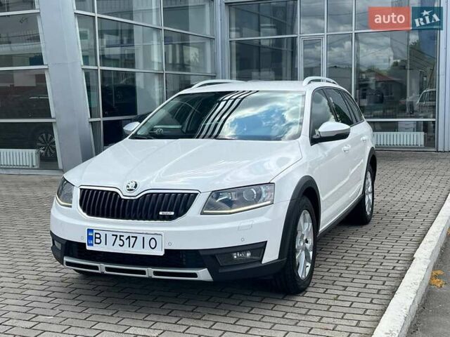 Белый Шкода Октавия Скаут, объемом двигателя 1.97 л и пробегом 222 тыс. км за 17300 $, фото 2 на Automoto.ua