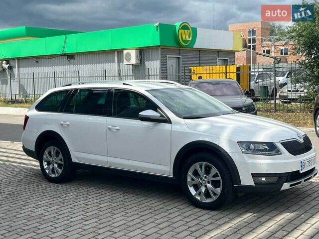 Белый Шкода Октавия Скаут, объемом двигателя 1.97 л и пробегом 222 тыс. км за 17300 $, фото 5 на Automoto.ua