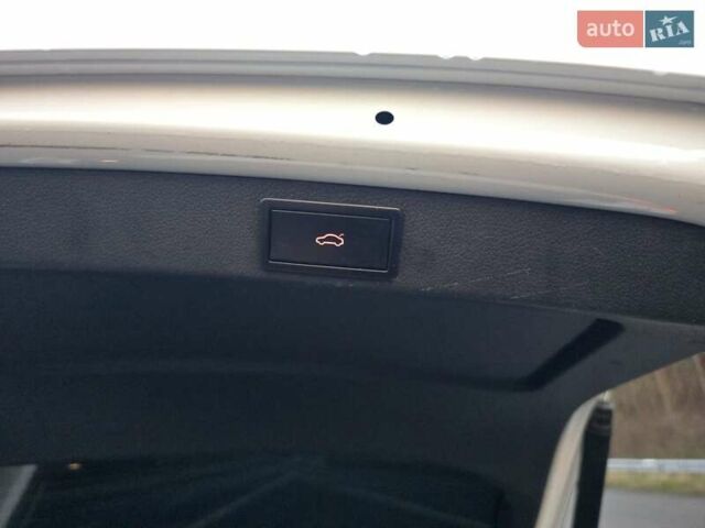 Белый Шкода Октавия Скаут, объемом двигателя 2 л и пробегом 230 тыс. км за 19499 $, фото 21 на Automoto.ua