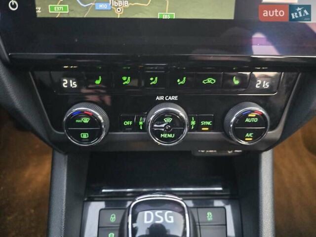 Белый Шкода Октавия Скаут, объемом двигателя 2 л и пробегом 230 тыс. км за 19499 $, фото 61 на Automoto.ua