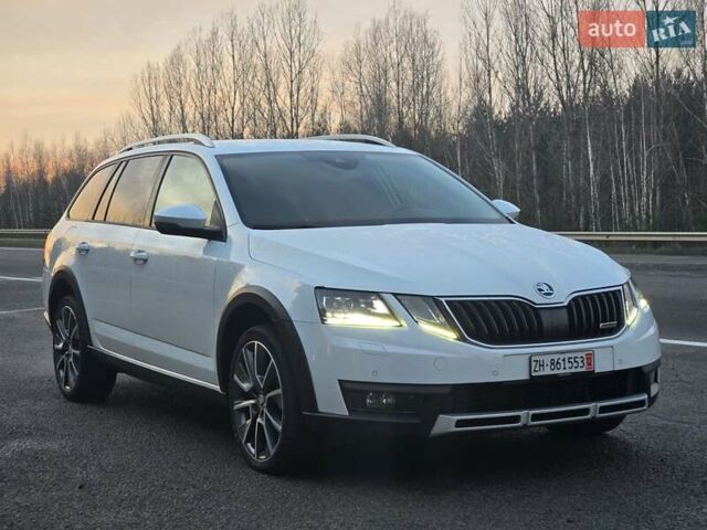 Белый Шкода Октавия Скаут, объемом двигателя 2 л и пробегом 230 тыс. км за 19499 $, фото 11 на Automoto.ua