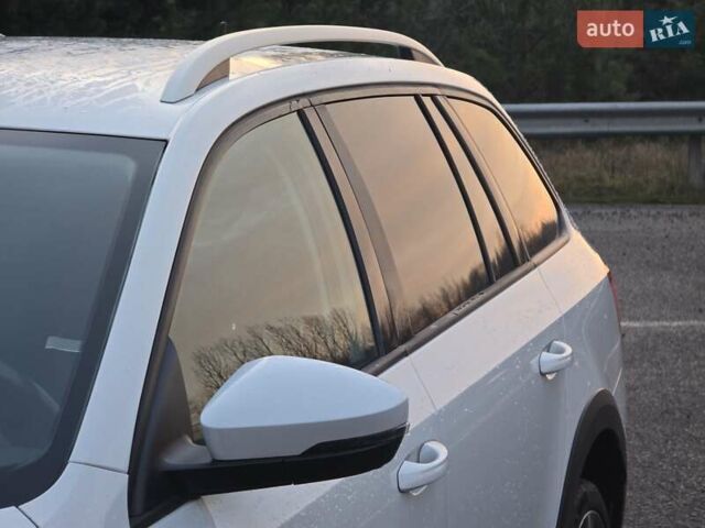 Белый Шкода Октавия Скаут, объемом двигателя 2 л и пробегом 230 тыс. км за 19499 $, фото 17 на Automoto.ua