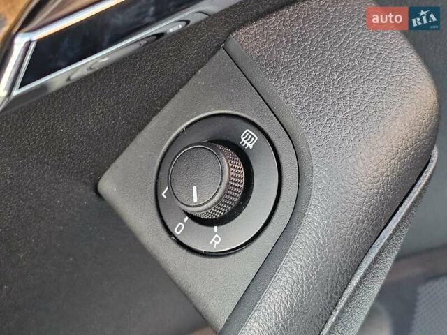 Белый Шкода Октавия Скаут, объемом двигателя 1.97 л и пробегом 185 тыс. км за 19999 $, фото 28 на Automoto.ua