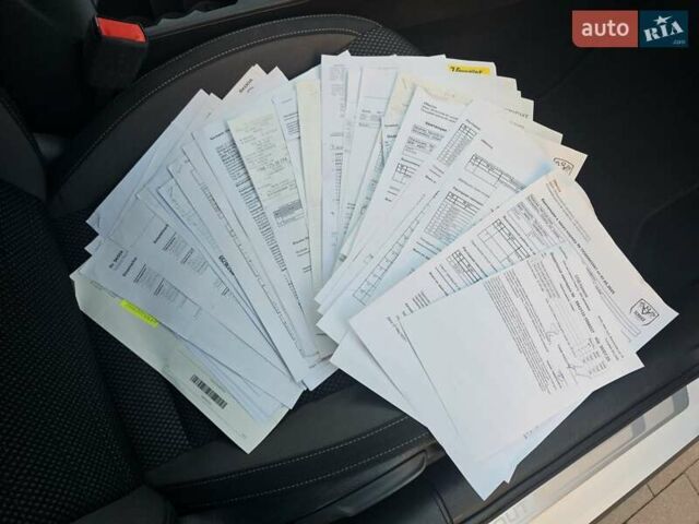 Белый Шкода Октавия Скаут, объемом двигателя 1.97 л и пробегом 185 тыс. км за 19999 $, фото 20 на Automoto.ua