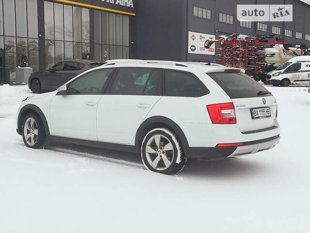 Білий Шкода Octavia Scout, об'ємом двигуна 1.97 л та пробігом 268 тис. км за 15800 $, фото 27 на Automoto.ua