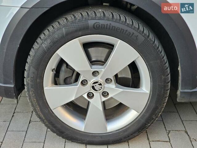 Белый Шкода Октавия Скаут, объемом двигателя 1.97 л и пробегом 185 тыс. км за 19999 $, фото 18 на Automoto.ua