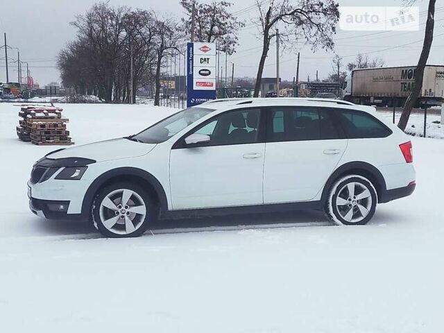 Білий Шкода Octavia Scout, об'ємом двигуна 1.97 л та пробігом 268 тис. км за 15800 $, фото 23 на Automoto.ua