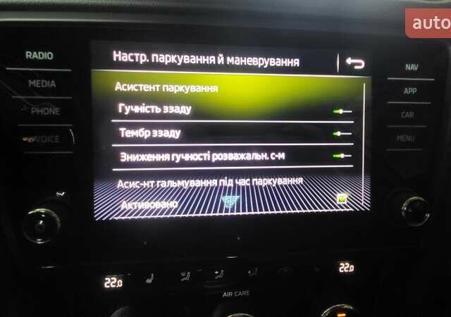 Белый Шкода Октавия Скаут, объемом двигателя 1.97 л и пробегом 178 тыс. км за 19100 $, фото 19 на Automoto.ua