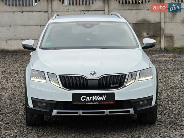 Білий Шкода Octavia Scout, об'ємом двигуна 2 л та пробігом 199 тис. км за 19200 $, фото 2 на Automoto.ua