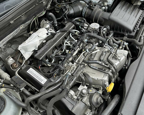 Белый Шкода Октавия Скаут, объемом двигателя 1.97 л и пробегом 198 тыс. км за 16299 $, фото 32 на Automoto.ua