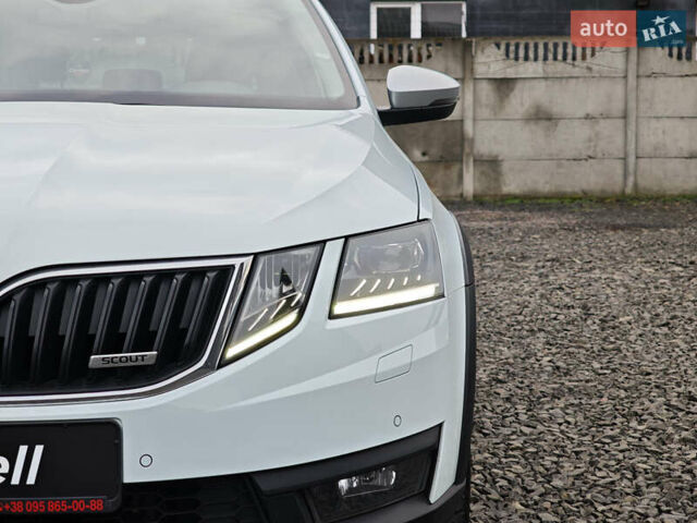 Білий Шкода Octavia Scout, об'ємом двигуна 2 л та пробігом 199 тис. км за 19200 $, фото 12 на Automoto.ua
