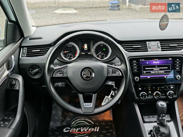 Білий Шкода Octavia Scout, об'ємом двигуна 2 л та пробігом 199 тис. км за 19200 $, фото 21 на Automoto.ua