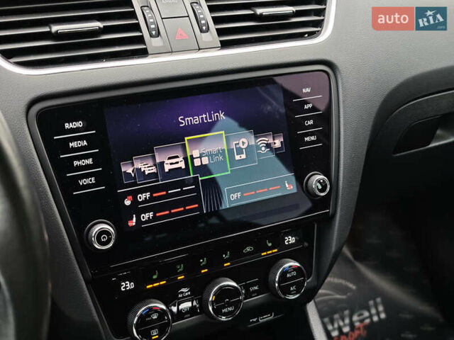 Білий Шкода Octavia Scout, об'ємом двигуна 2 л та пробігом 199 тис. км за 19200 $, фото 37 на Automoto.ua