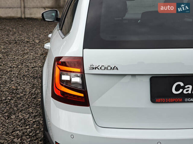 Білий Шкода Octavia Scout, об'ємом двигуна 2 л та пробігом 199 тис. км за 19200 $, фото 14 на Automoto.ua