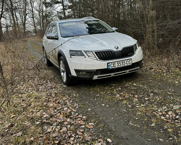 Білий Шкода Octavia Scout, об'ємом двигуна 2 л та пробігом 214 тис. км за 20500 $, фото 55 на Automoto.ua