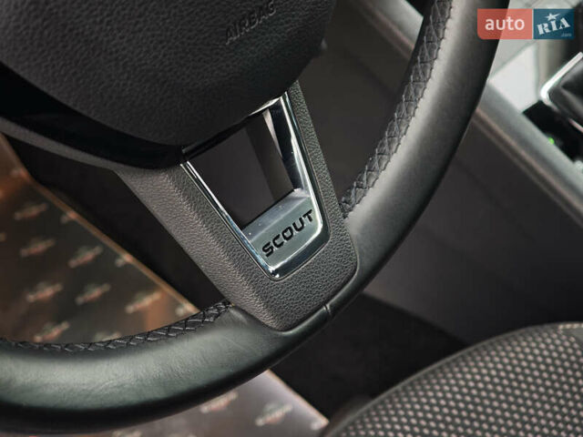 Білий Шкода Octavia Scout, об'ємом двигуна 2 л та пробігом 199 тис. км за 19200 $, фото 22 на Automoto.ua