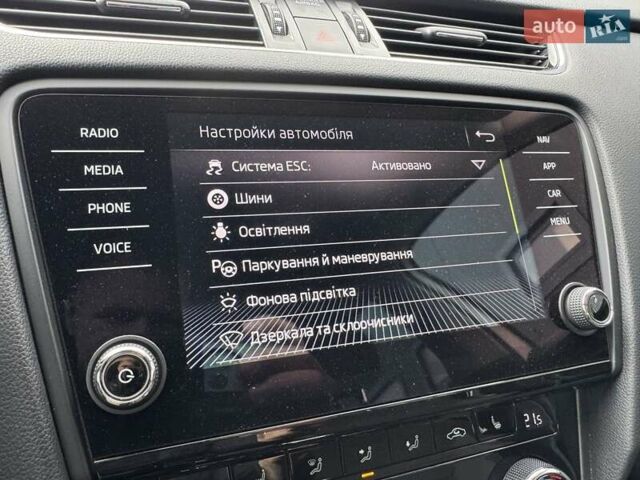 Белый Шкода Октавия Скаут, объемом двигателя 1.97 л и пробегом 261 тыс. км за 16800 $, фото 38 на Automoto.ua
