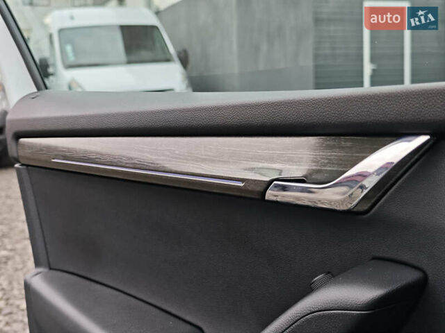 Білий Шкода Octavia Scout, об'ємом двигуна 2 л та пробігом 199 тис. км за 19200 $, фото 17 на Automoto.ua