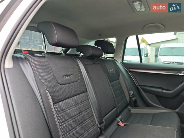 Білий Шкода Octavia Scout, об'ємом двигуна 2 л та пробігом 199 тис. км за 19200 $, фото 58 на Automoto.ua